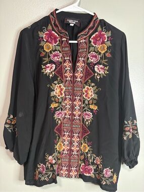 Johnny Was Workshop Embroidered Black Peasant Tunic Blouse Size Small Boho Chic